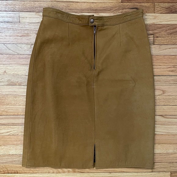 Vintage Tan Leather Skirt - Picture 13 of 13